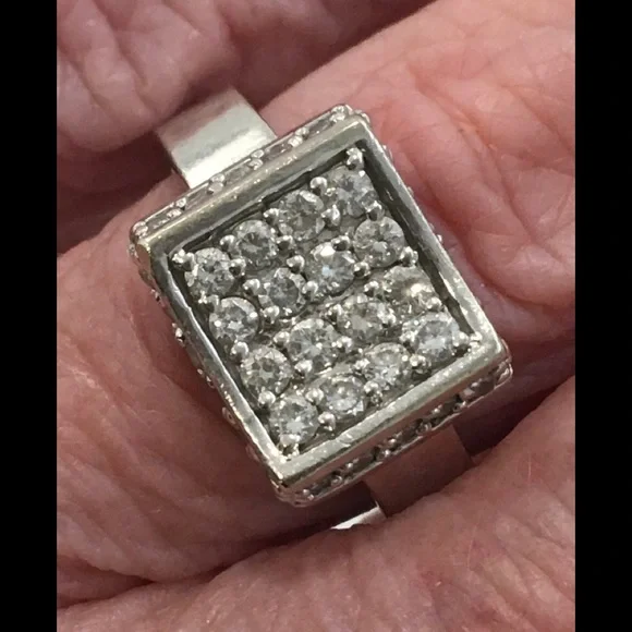 14K White Gold and Diamond Fashion Ring - Picture 2 of 8